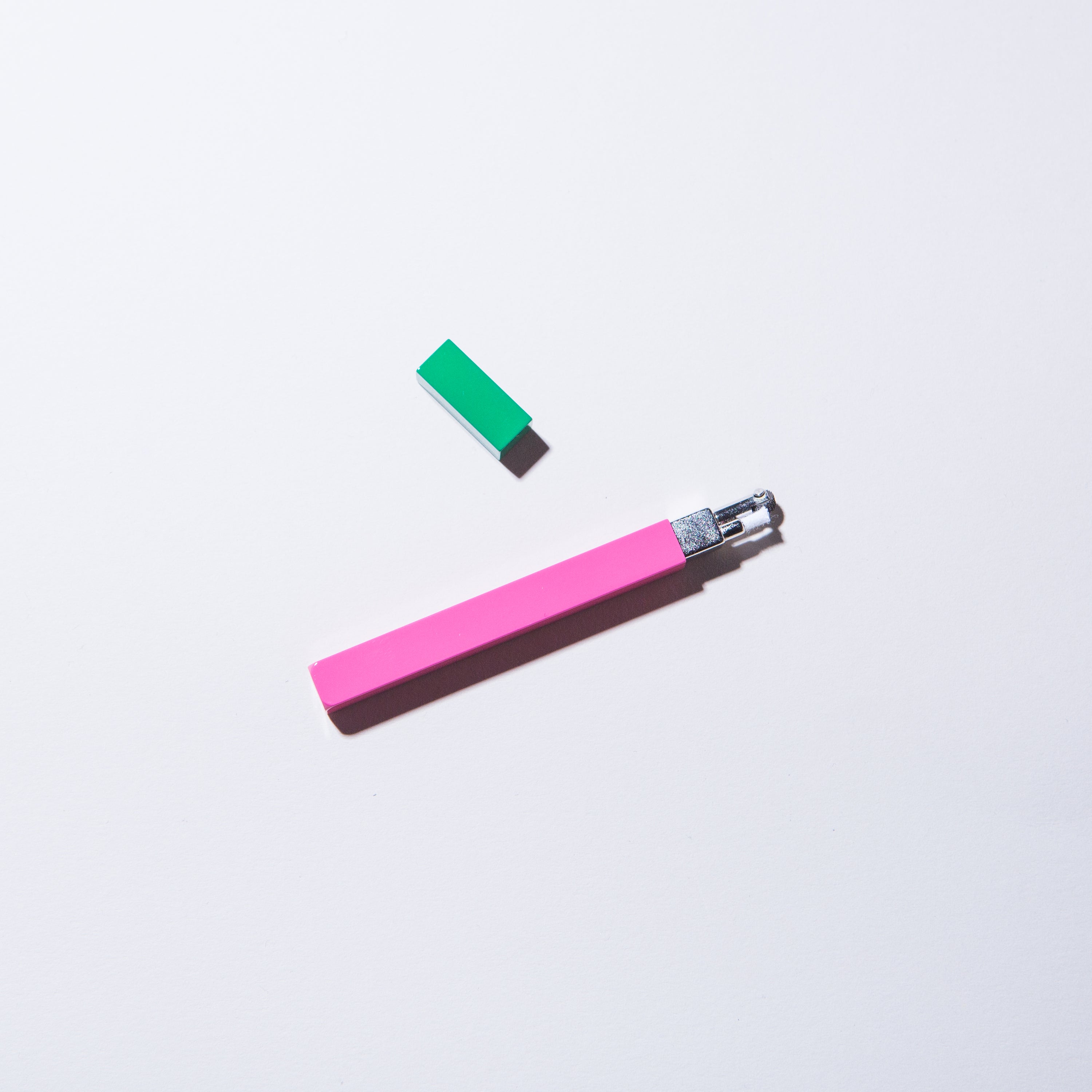 Queue Stick Lighter - Pink/Green